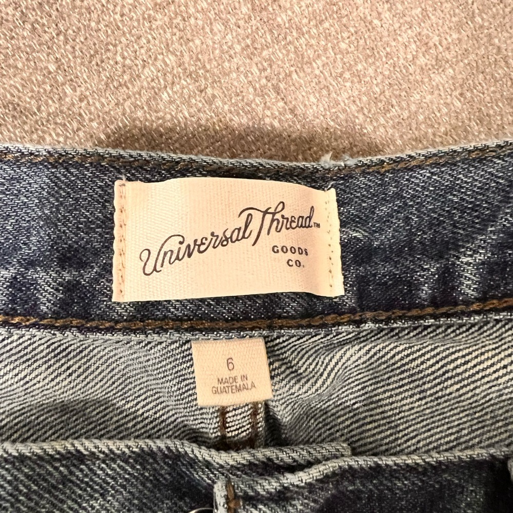 Universal Thread Mid-Rise 90’s Baggy Jeans - Picture 7 of 8